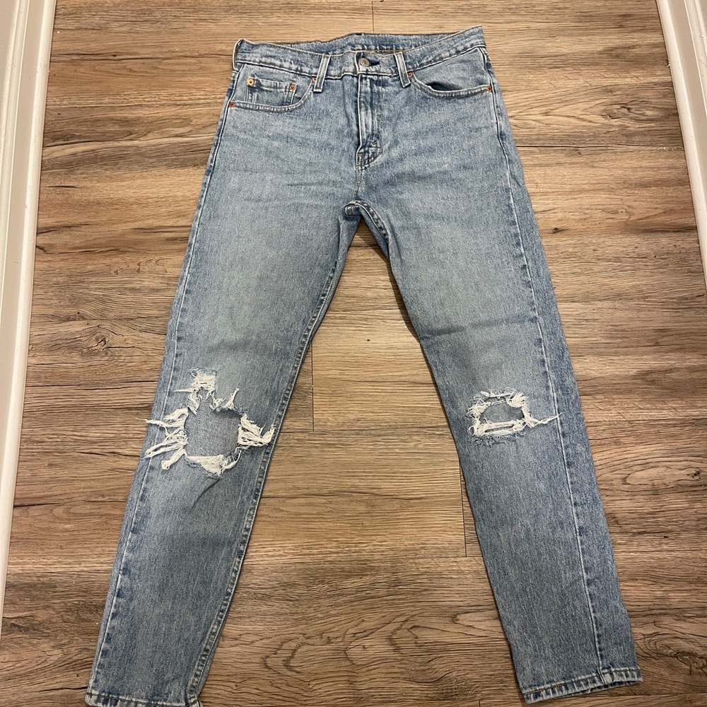 Men’s Levi jeans